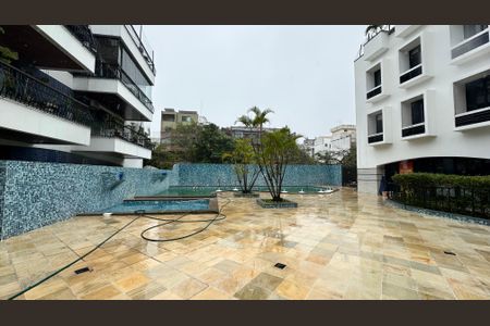 Apartamento para alugar com 120m², 3 quartos e 2 vagasÁrea comum - Piscina