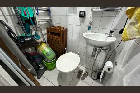 Apartamento para alugar com 120m², 3 quartos e 2 vagasBanheiro de serviço