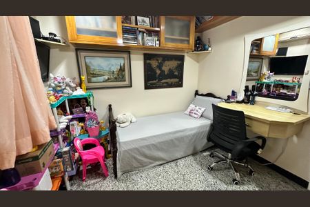 Apartamento para alugar com 120m², 3 quartos e 2 vagasQuarto 2