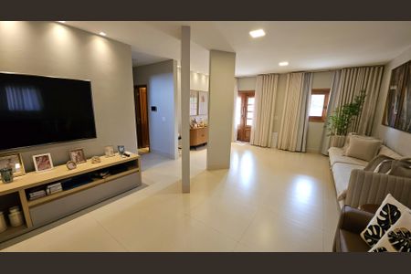 Casa de condomínio para alugar com 530m², 5 quartos e 7 vagasSala 1