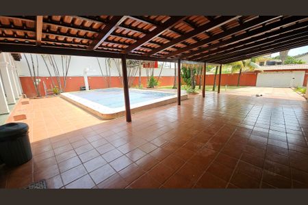 Casa de condomínio para alugar com 530m², 5 quartos e 7 vagasGaragem