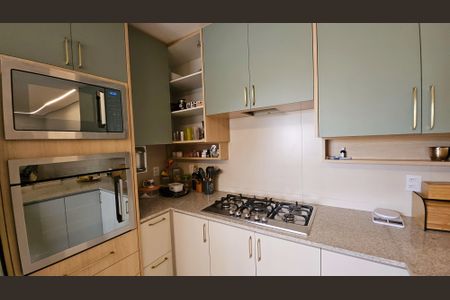 Casa de condomínio para alugar com 530m², 5 quartos e 7 vagasCozinha