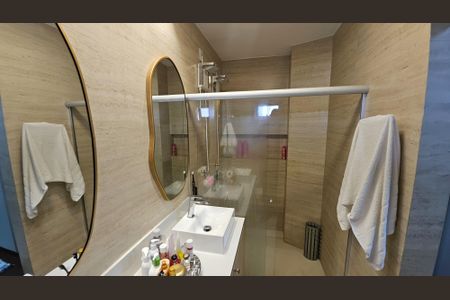 Casa de condomínio para alugar com 530m², 5 quartos e 7 vagasBanheiro da Suíte 2