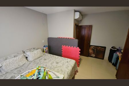 Casa de condomínio para alugar com 530m², 5 quartos e 7 vagasQuarto 1
