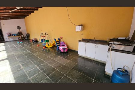 Casa de condomínio para alugar com 530m², 5 quartos e 7 vagasÁrea Externa