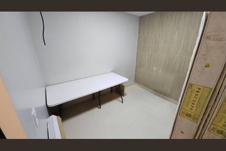 Casa de condomínio para alugar com 530m², 5 quartos e 7 vagasEscritório