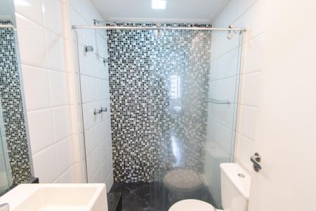 Apartamento para alugar com 56m², 2 quartos e 1 vaga Apartamento para alugar com 56m², 2 quartos e 1 vagaBanheiro da Suíte