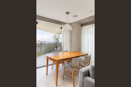 Apartamento à venda com 127m², 2 quartos e 2 vagasSala