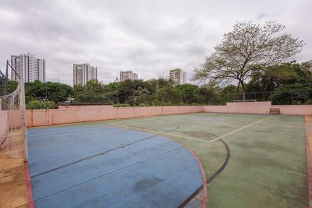 Apartamento para alugar com 71m², 3 quartos e 1 vagaÁrea comum - Quadra de Futebol