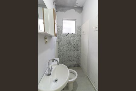Banheiro de kitnet/studio para alugar com 1 quarto, 20m² em Santo Amaro, São Paulo