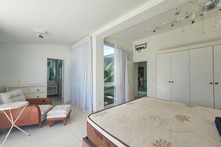 Apartamento para alugar com 300m², 3 quartos e 3 vagas Apartamento para alugar com 300m², 3 quartos e 3 vagassuíte 1