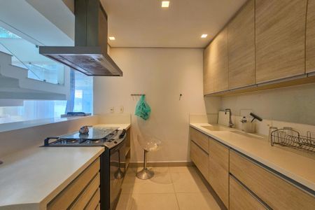 Apartamento para alugar com 300m², 3 quartos e 3 vagas Apartamento para alugar com 300m², 3 quartos e 3 vagascozinha