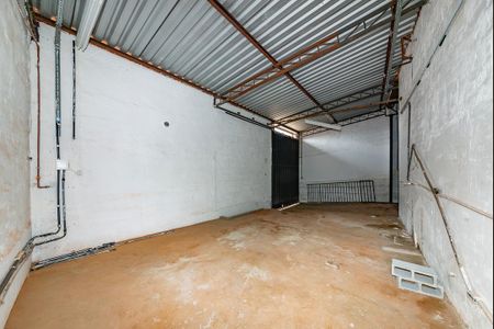 Casa à venda com 500m², 3 quartos e 20 vagas Casa à venda com 500m², 3 quartos e 20 vagasGalpão