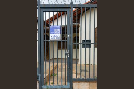 Casa à venda com 500m², 3 quartos e 20 vagas Casa à venda com 500m², 3 quartos e 20 vagasPlaca