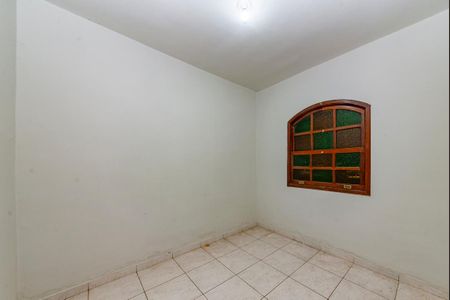 Casa à venda com 500m², 3 quartos e 20 vagas Casa à venda com 500m², 3 quartos e 20 vagasQuarto