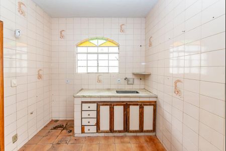 Casa à venda com 500m², 3 quartos e 20 vagas Casa à venda com 500m², 3 quartos e 20 vagasCozinha