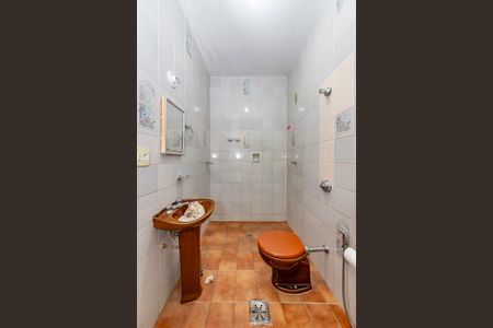 Casa à venda com 500m², 3 quartos e 20 vagas Casa à venda com 500m², 3 quartos e 20 vagasBanheiro da Suíte