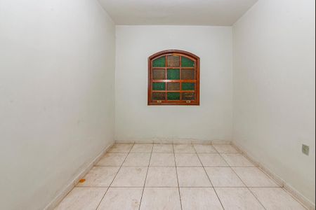 Casa à venda com 500m², 3 quartos e 20 vagas Casa à venda com 500m², 3 quartos e 20 vagasQuarto