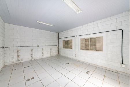 Casa à venda com 500m², 3 quartos e 20 vagas Casa à venda com 500m², 3 quartos e 20 vagasGalpão