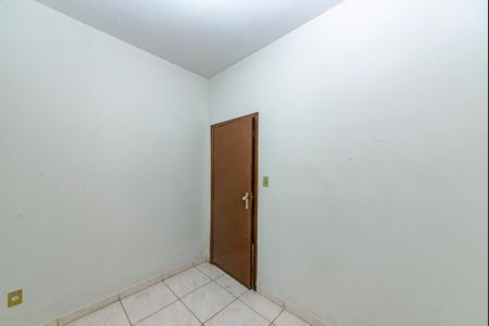 Casa à venda com 500m², 3 quartos e 20 vagas Casa à venda com 500m², 3 quartos e 20 vagasQuarto 2