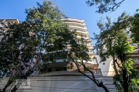 Apartamento à venda com 131m², 3 quartos e 2 vagasFachada