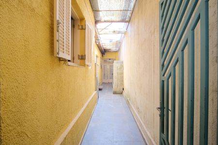 Casa à venda com 286m², 4 quartos e 4 vagasCorredor