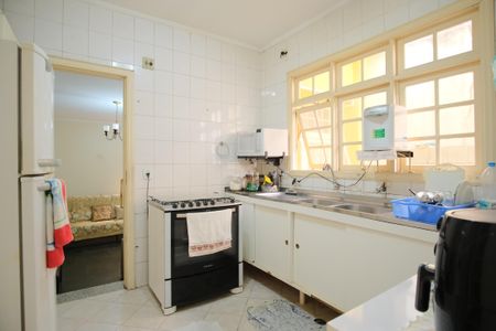 Casa à venda com 286m², 4 quartos e 4 vagasCozinha