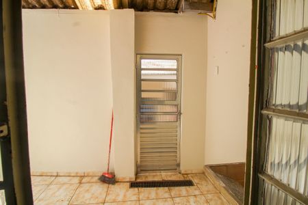 Casa para alugar com 30m², 1 quarto e sem vagaÁrea de Serviço