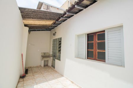 Casa para alugar com 30m², 1 quarto e sem vagaÁrea de Serviço