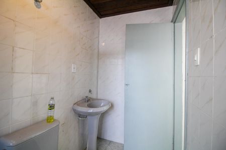 Casa para alugar com 30m², 1 quarto e sem vagaBanheiro