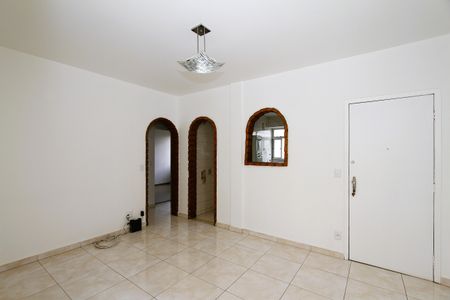 Sala de apartamento para alugar com 3 quartos, 57m² em Padre Eustáquio, Belo Horizonte