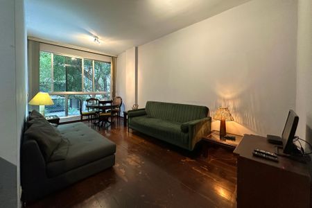 Apartamento à venda com 120m², 3 quartos e 1 vaga Apartamento à venda com 120m², 3 quartos e 1 vagaSala