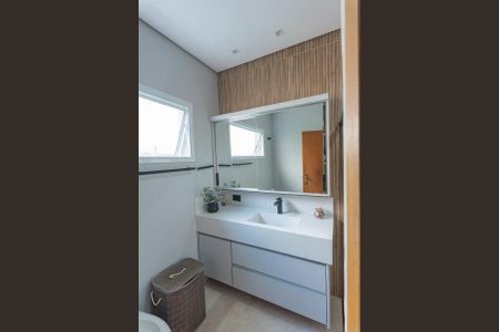 Casa à venda com 320m², 3 quartos e 6 vagas Casa à venda com 320m², 3 quartos e 6 vagasBanheiro da Suíte