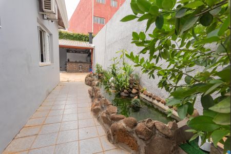 Casa à venda com 320m², 3 quartos e 6 vagas Casa à venda com 320m², 3 quartos e 6 vagasQuintal