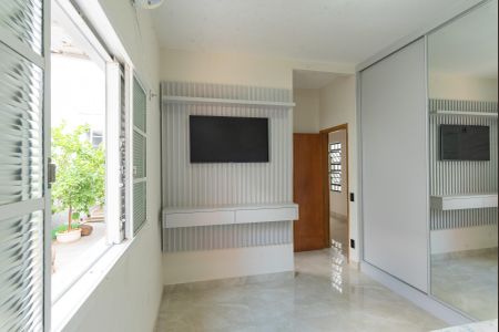 Casa à venda com 320m², 3 quartos e 6 vagas Casa à venda com 320m², 3 quartos e 6 vagasSuíte