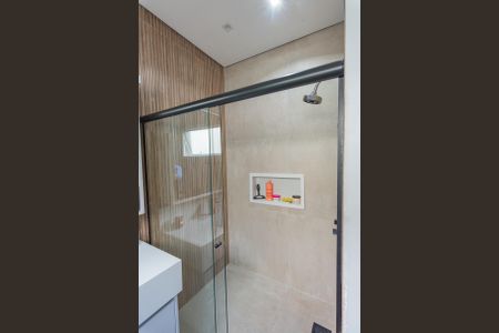 Casa à venda com 320m², 3 quartos e 6 vagas Casa à venda com 320m², 3 quartos e 6 vagasBanheiro da Suíte