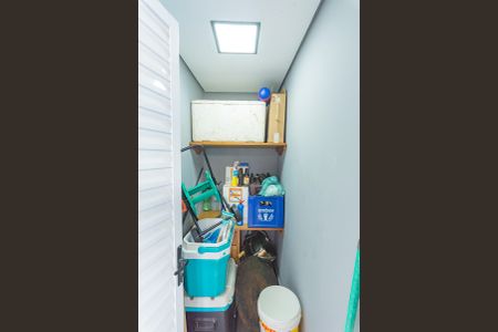 Casa à venda com 320m², 3 quartos e 6 vagas Casa à venda com 320m², 3 quartos e 6 vagasQuarto de Serviço