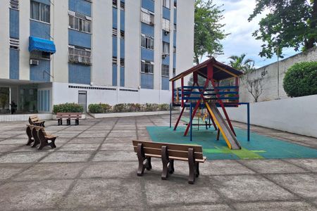 Apartamento à venda com 74m², 2 quartos e 1 vagaÁrea comum