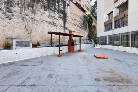 Apartamento à venda com 74m², 2 quartos e 1 vagaÁrea comum