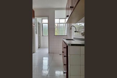 Apartamento à venda com 74m², 2 quartos e 1 vagaCozinha