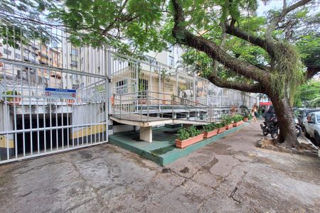 Apartamento à venda com 74m², 2 quartos e 1 vagaFachada