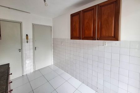 Apartamento à venda com 74m², 2 quartos e 1 vagaCozinha