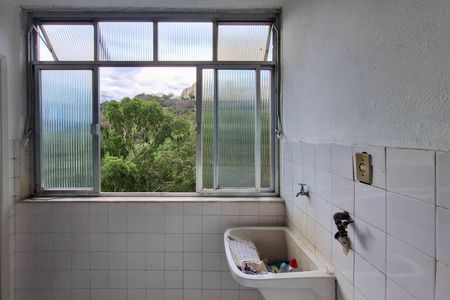 Apartamento à venda com 74m², 2 quartos e 1 vagaÁrea de Serviço