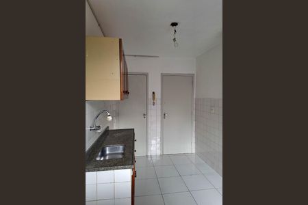 Apartamento à venda com 74m², 2 quartos e 1 vagaCozinha