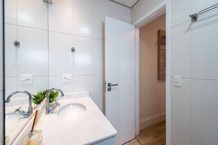 Apartamento para alugar com 85m², 2 quartos e 1 vaga Apartamento para alugar com 85m², 2 quartos e 1 vagaBanheiro da Suíte