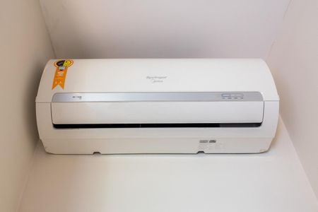 Apartamento para alugar com 85m², 2 quartos e 1 vaga Apartamento para alugar com 85m², 2 quartos e 1 vagaBanheiro da Suíte