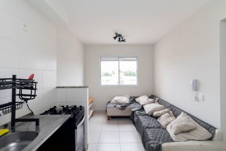 Sala/Cozinha de apartamento para alugar com 2 quartos, 32m² em Vila Nova Curuca, São Paulo