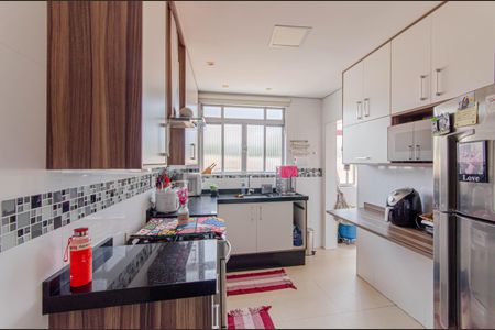 Apartamento à venda com 60m², 2 quartos e sem vagaCozinha