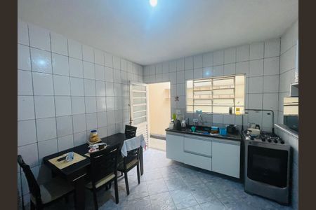 Casa à venda com 160m², 4 quartos e 2 vagasCozinha 2