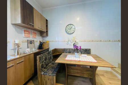 Casa à venda com 160m², 4 quartos e 2 vagasCozinha 1